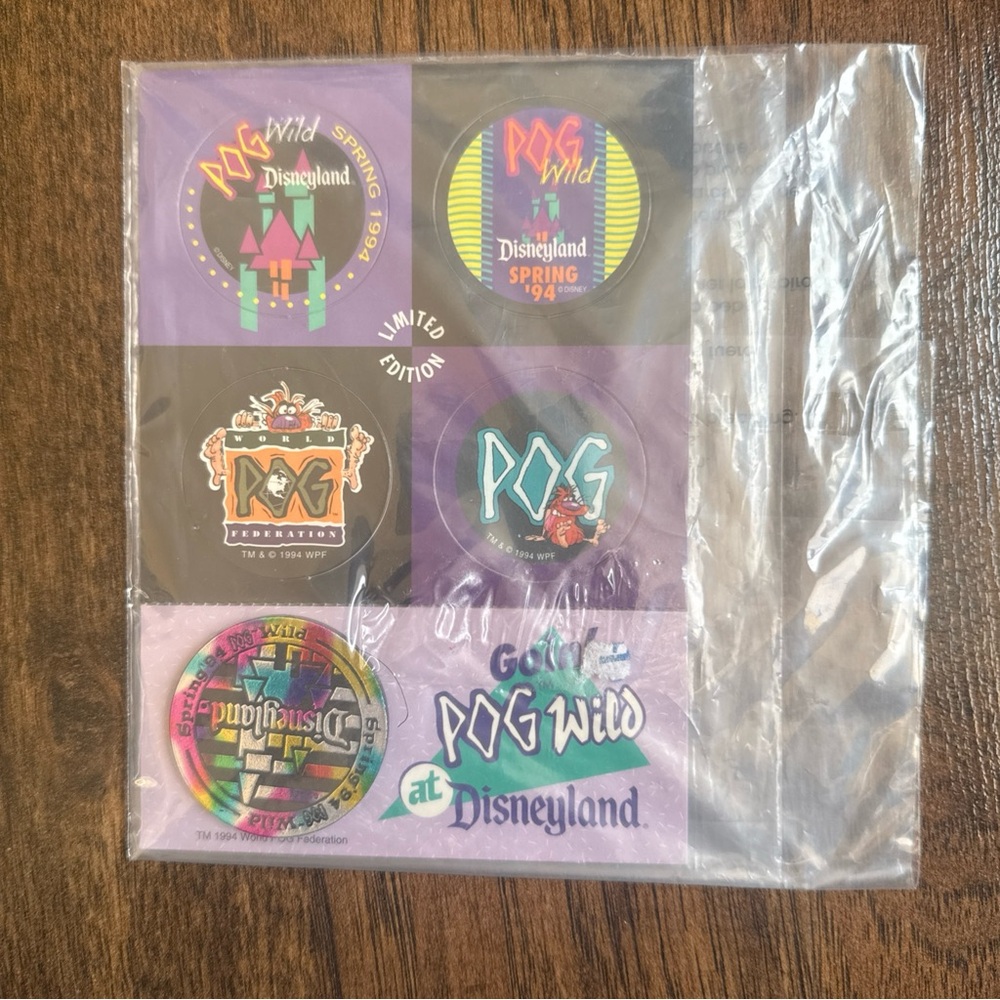 Vintage Disney 1994 “Disneyland Goin POG Wild” Limited Edition Pogs And Slammer